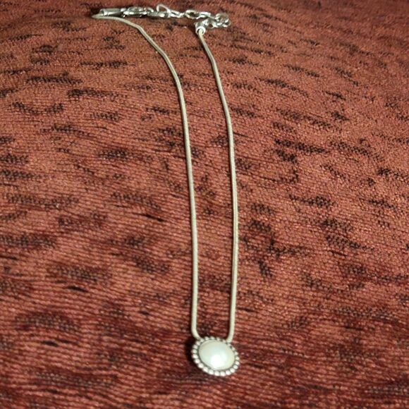 Brighton Pearl Pendant Snak Chain Necklace Silver Plated Elegant Luxury Gift 18" - Picture 3 of 9